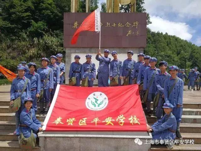 人生赢家董宇辉,到底是他成就了东方甄选还是东方甄选成就了他?